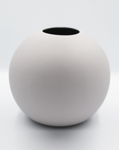 Load image into Gallery viewer, Round Matte Vase
